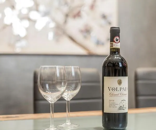 Vittoria House アパート